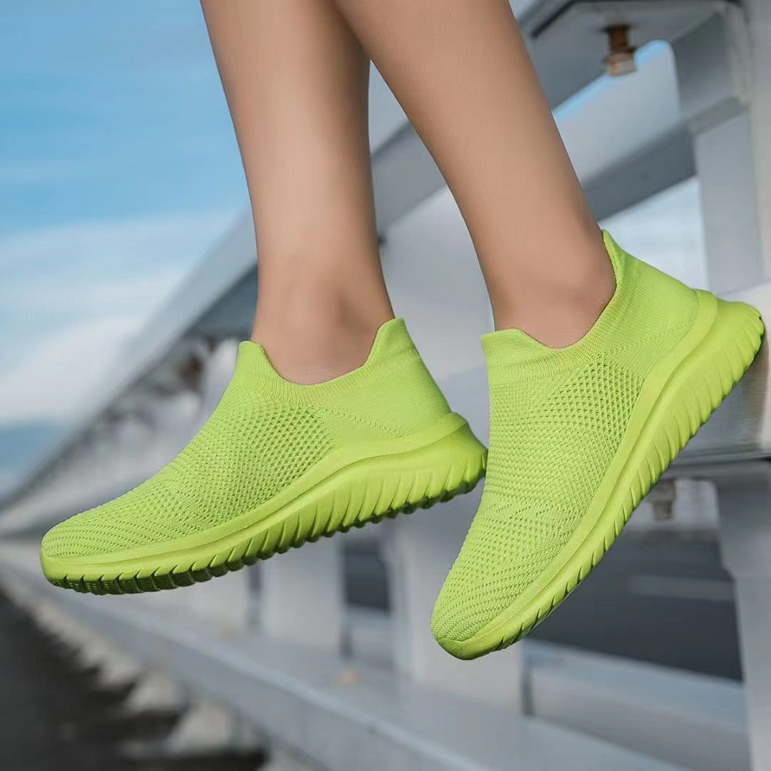 Zapatillas deportivas ligeras de malla Isabella Sol para caminar.