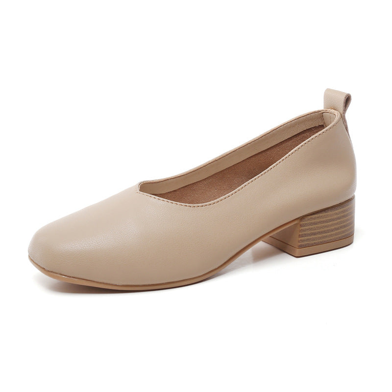 Tacones clásicos y cómodos de Isabella Sol para el día a día.