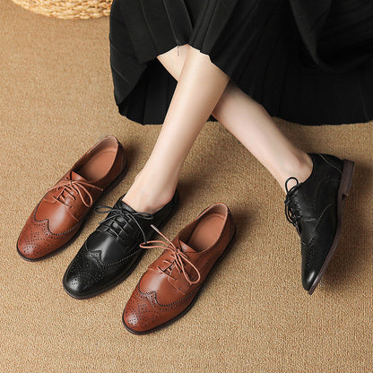 Zapatos clásicos británicos con cordones de Isabella Sol