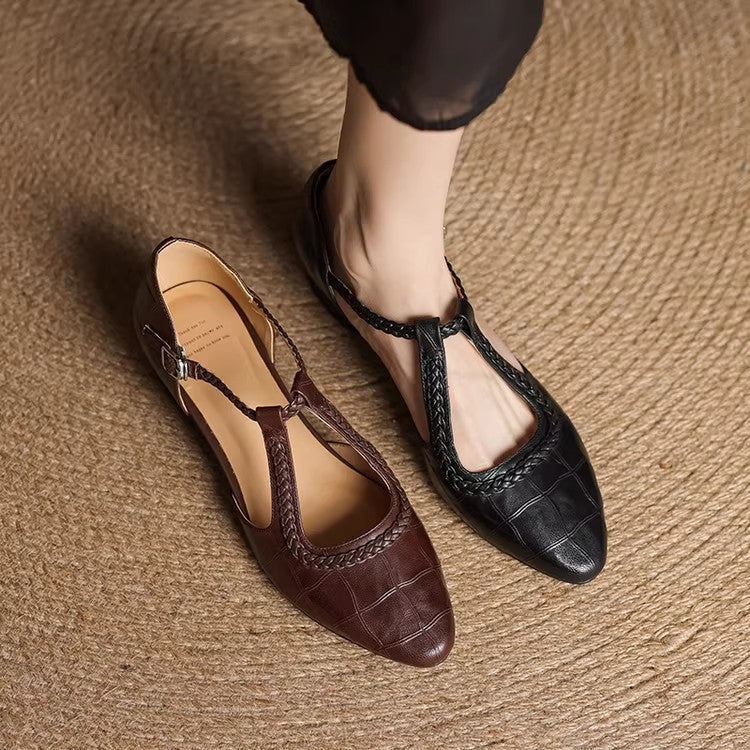 Zapatos de tacón grueso estilo Mary Jane de estilo retro de Isabella Sol