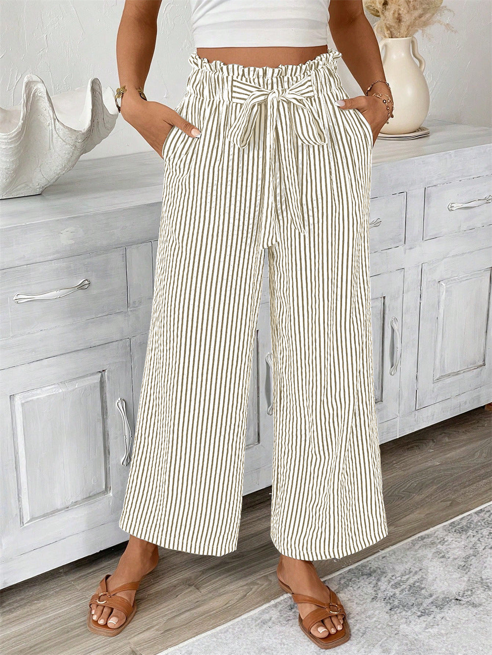Pantalones rectos a rayas de Isabella Sol