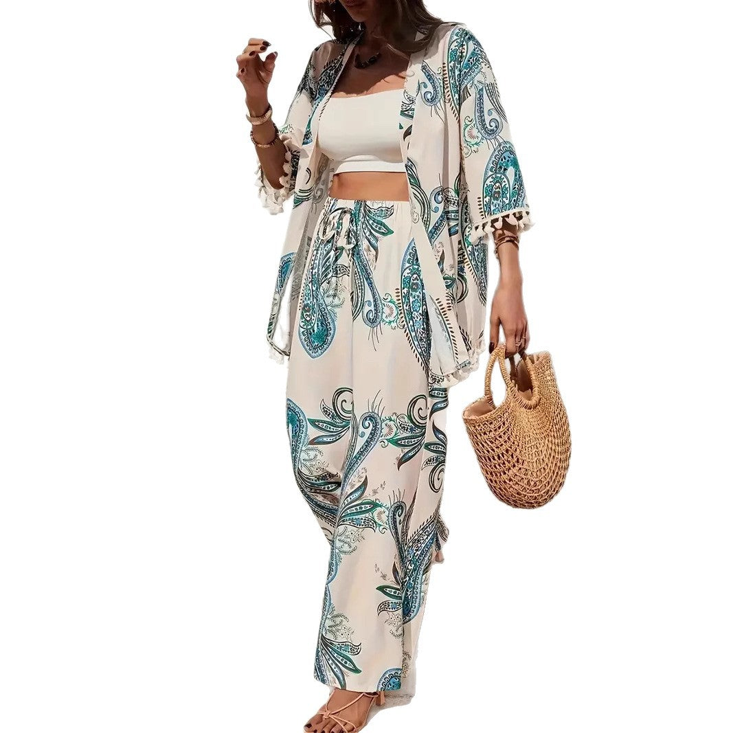 Elegante conjunto de cárdigan y pantalón estampado de Isabella Sol.