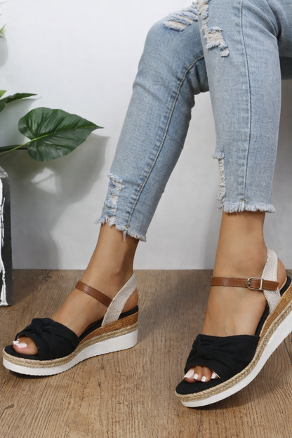 Elegantes sandalias de plataforma de Isabella Sol