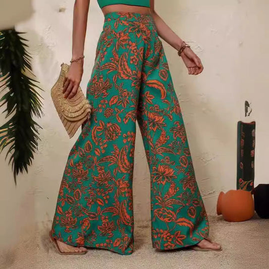 Elegantes pantalones anchos con estampado floral de Isabella Sol.