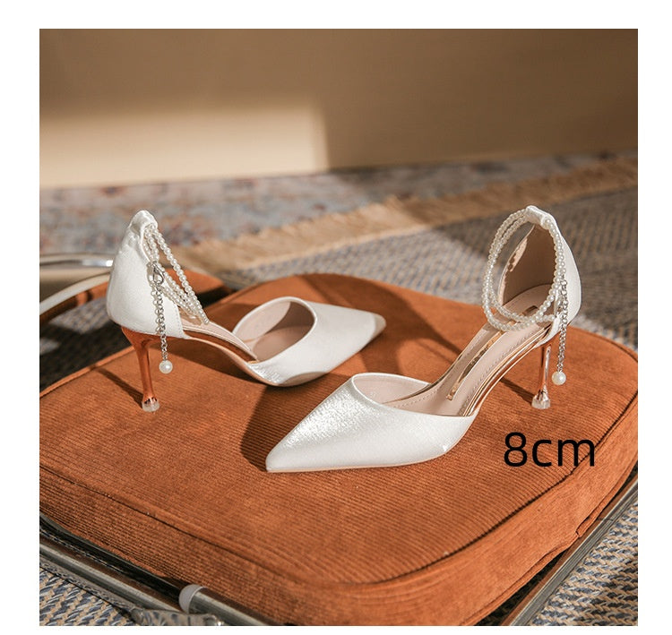 Elegantes sandalias de tacón de aguja con hebilla de Isabella Sol