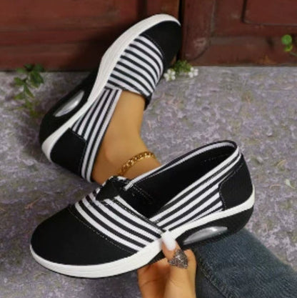 Zapatos de mujer Isabella Sol, ligeros y sin cordones con rayas.