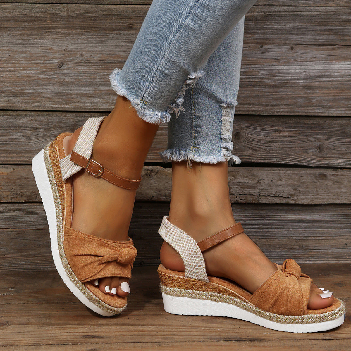 Chic Platform Sandals by Isabella Sol
