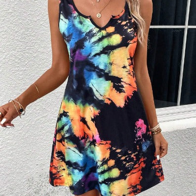 Vestido vibrante con escote en V y estampado tie-dye de Isabella Sol