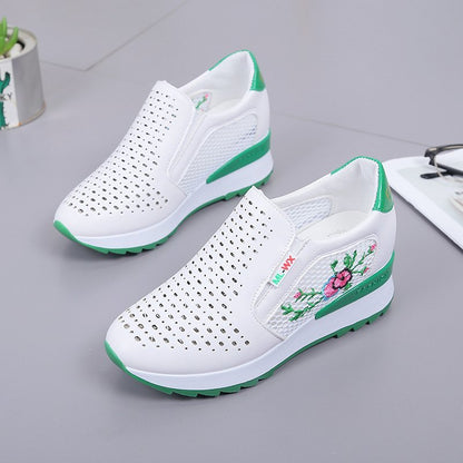 Mocasines sin cordones bordados de Isabella Sol