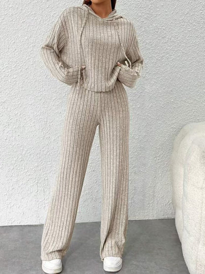 Conjunto de descanso acogedor con sudadera con capucha y rayas Isabella Sol
