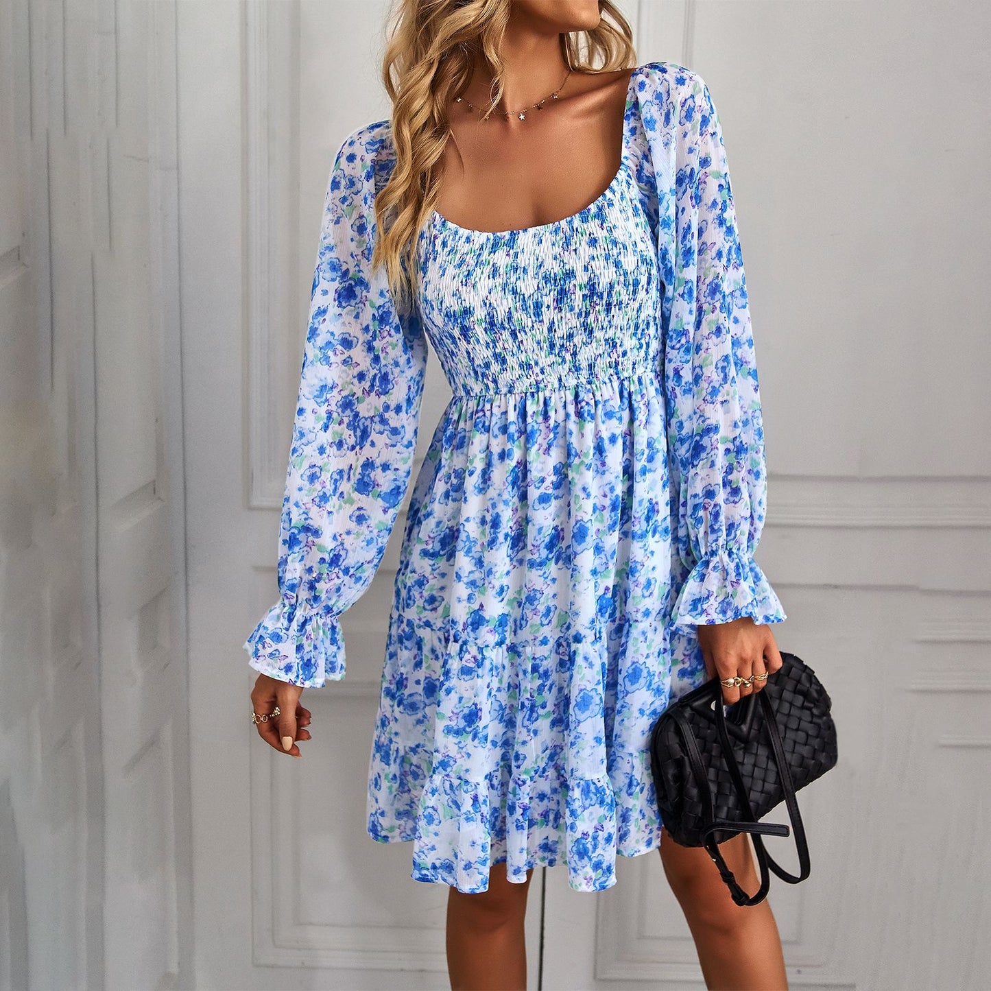 Vestido bohemio con estampado floral de Isabella Sol