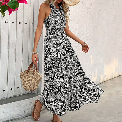 Elegante vestido halter floral de Isabella Sol