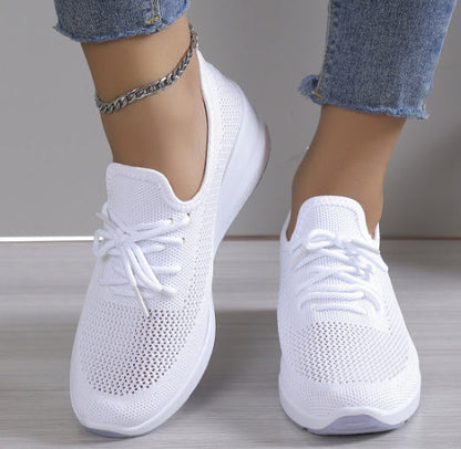 Sandalias de plataforma con cuña de malla transpirable de Isabella Sol.
