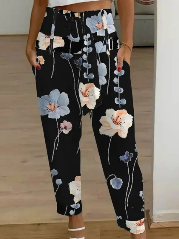 Pantalones cortos de lino con estampado floral de Isabella Sol para mujer.