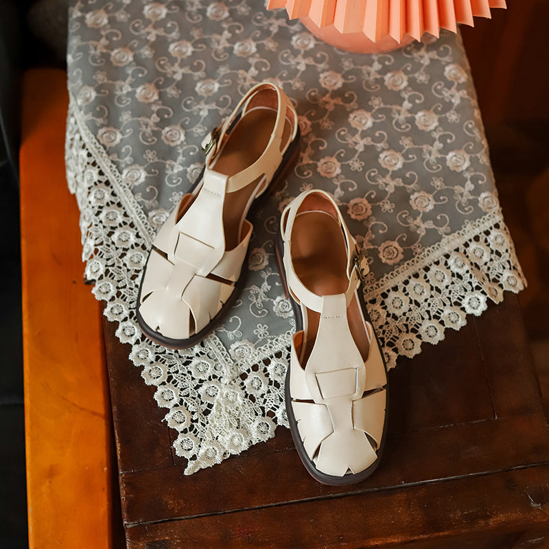 Sandalias romanas retro de piel de vaca de Isabella Sol