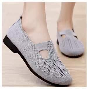 Zapatos casuales de malla transpirable Isabella Sol para uso diario.