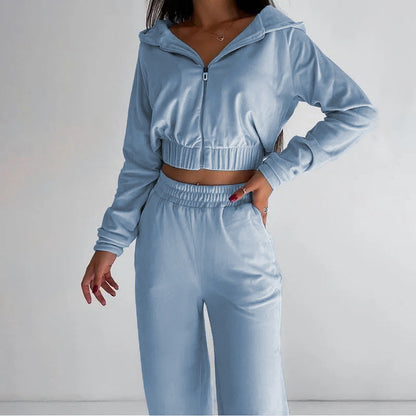 Elegante conjunto de dos piezas tipo sudadera de Isabella Sol