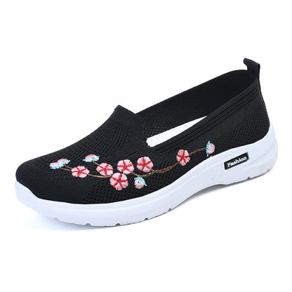 Zapatos de tacón transpirables bordados de Isabella Sol
