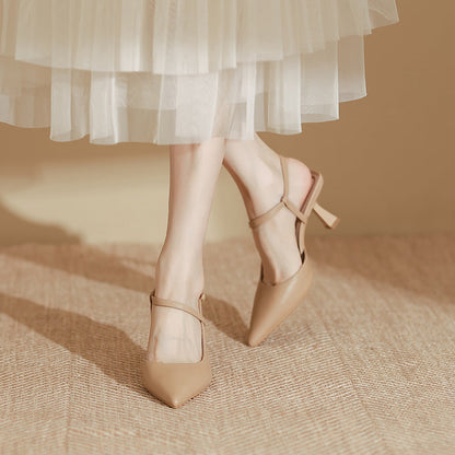 Elegantes sandalias de tacón alto con punta afilada de Isabella Sol
