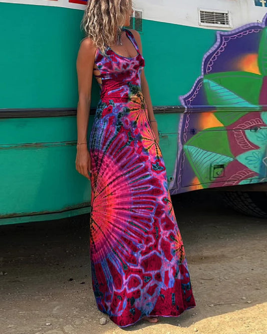 Vestido largo sin espalda con estampado geométrico vibrante de Isabella Sol