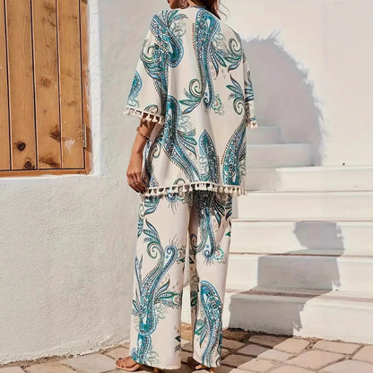 Elegante conjunto de cárdigan y pantalón estampado de Isabella Sol.