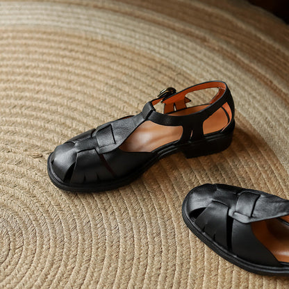 Sandalias romanas retro de piel de vaca de Isabella Sol