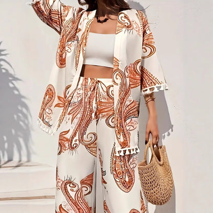 Elegante conjunto de cárdigan y pantalón estampado de Isabella Sol.