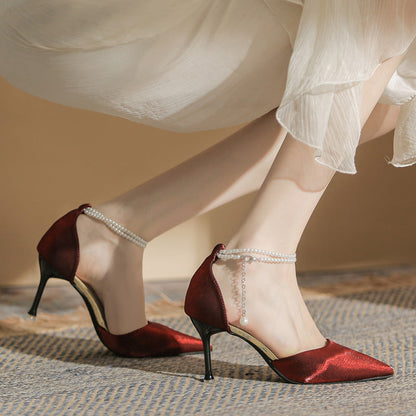 Elegantes sandalias de tacón de aguja con hebilla de Isabella Sol