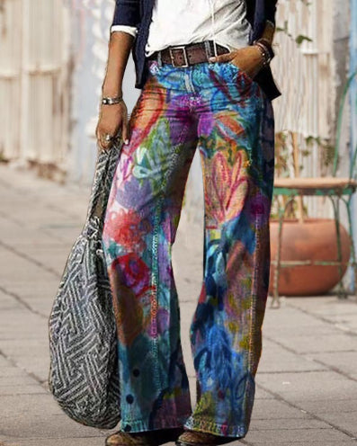 Pantalones anchos con estampado floral artístico de Isabella Sol.