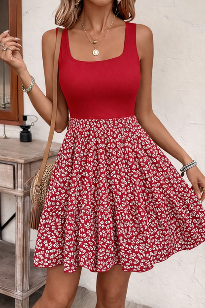Elegante vestido de verano sin mangas con estampado floral de Isabella Sol