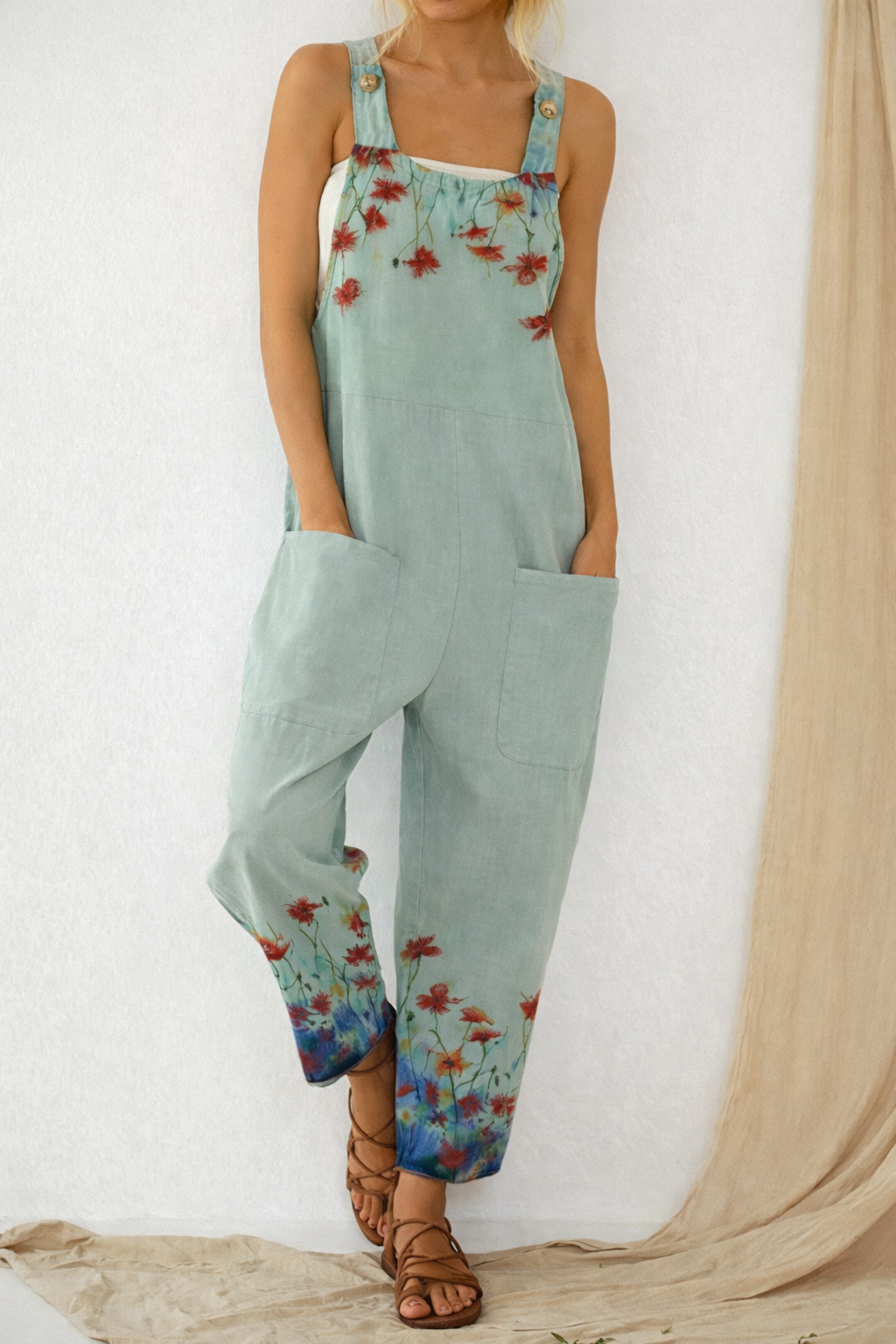 Mono holgado con estampado artístico de Isabella Sol