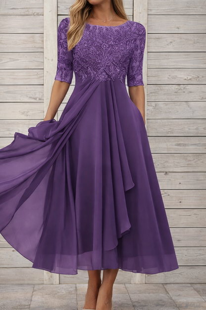 Elegante vestido de noche midi de encaje de Isabella Sol