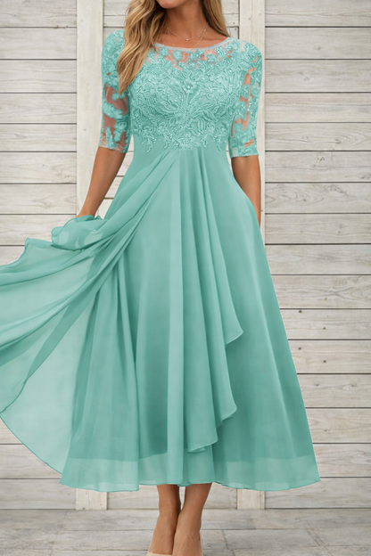Elegante vestido de noche midi de encaje de Isabella Sol