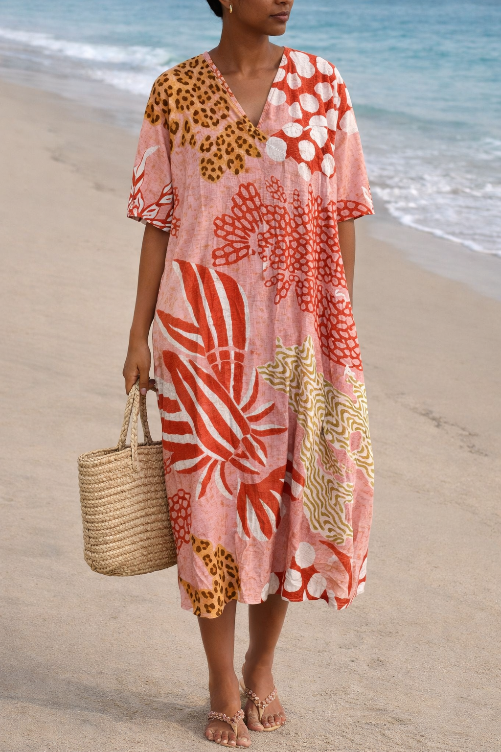 Vestido de verano bohemio con estampado floral y escote en V de Isabella Sol