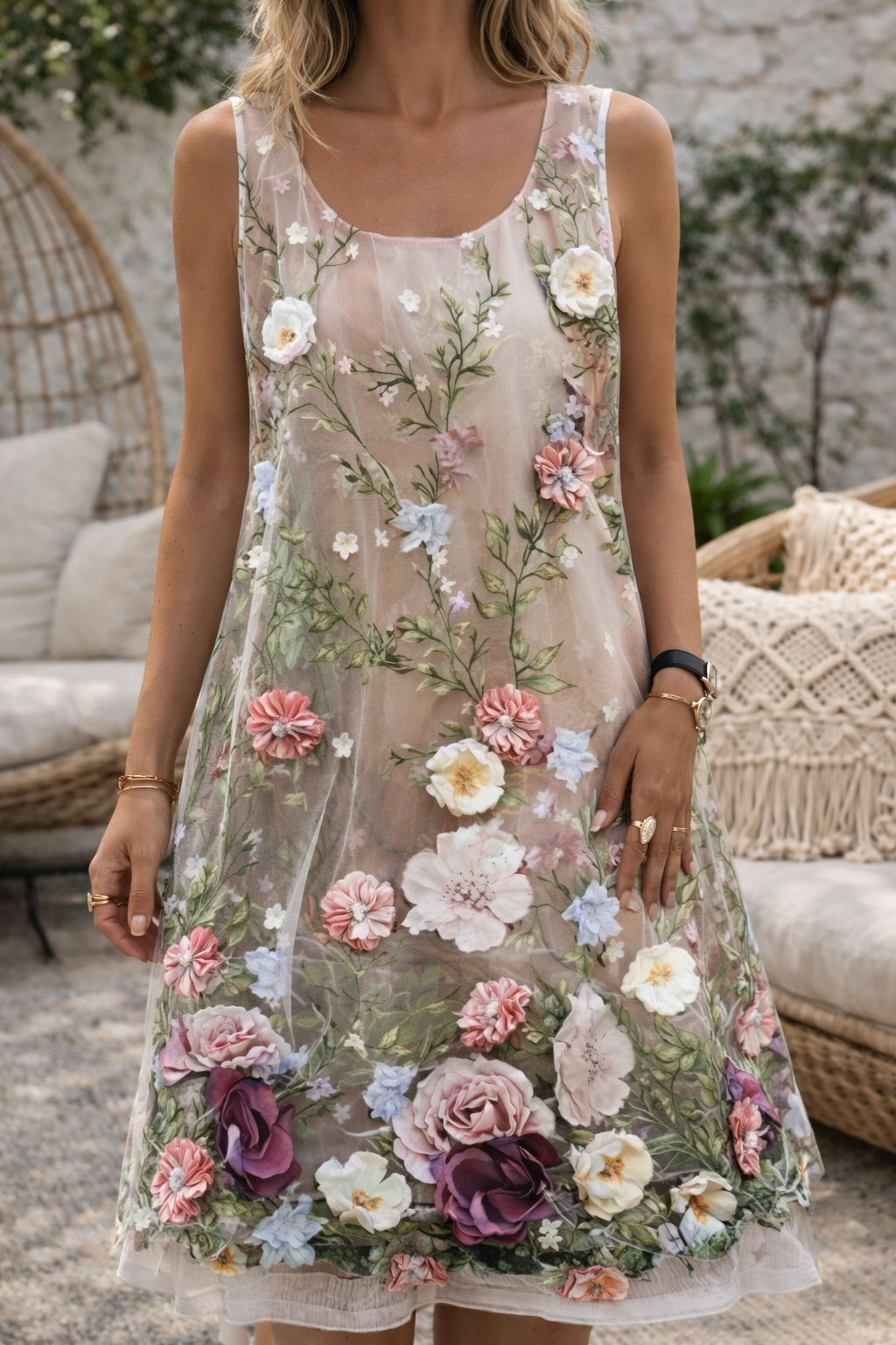 Vestido de verano sin mangas con estampado de hojas de Isabella Sol