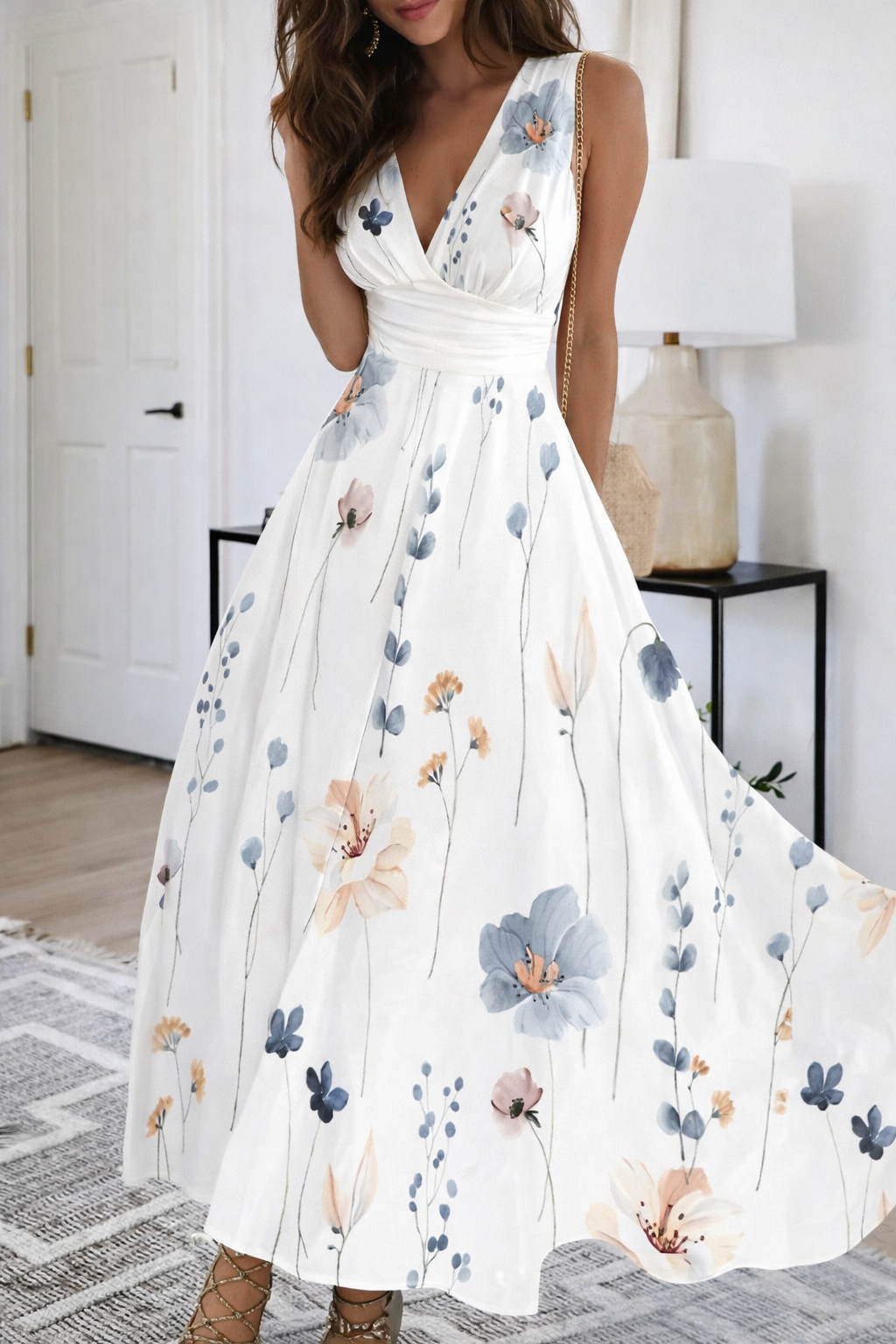 Vestido floral de cuello en V y cintura alta de Isabella Sol