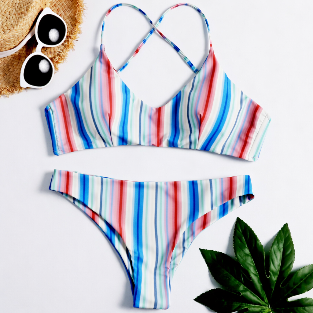 Bikini liso con tirantes de Isabella Sol