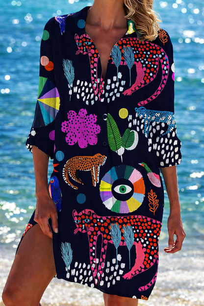 Un vibrante pareo de crepé para la playa, diseñado por Isabella Sol.