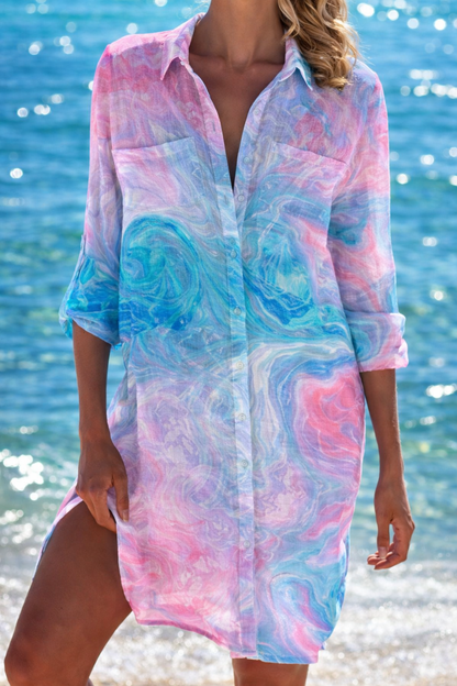 Un vibrante pareo de crepé para la playa, diseñado por Isabella Sol.