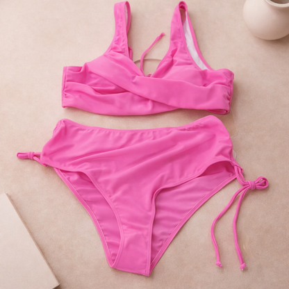 Bikini elegante con tirantes de Isabella Sol