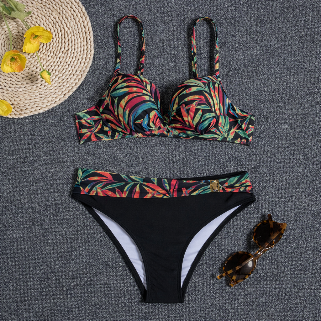 Conjunto de bikini sin espalda Isabella Sol con estampado floral fruncido