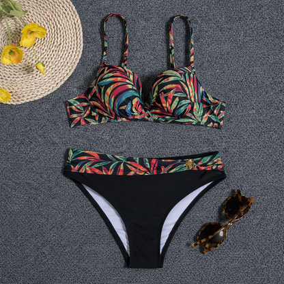 Conjunto de bikini sin espalda Isabella Sol con estampado floral fruncido