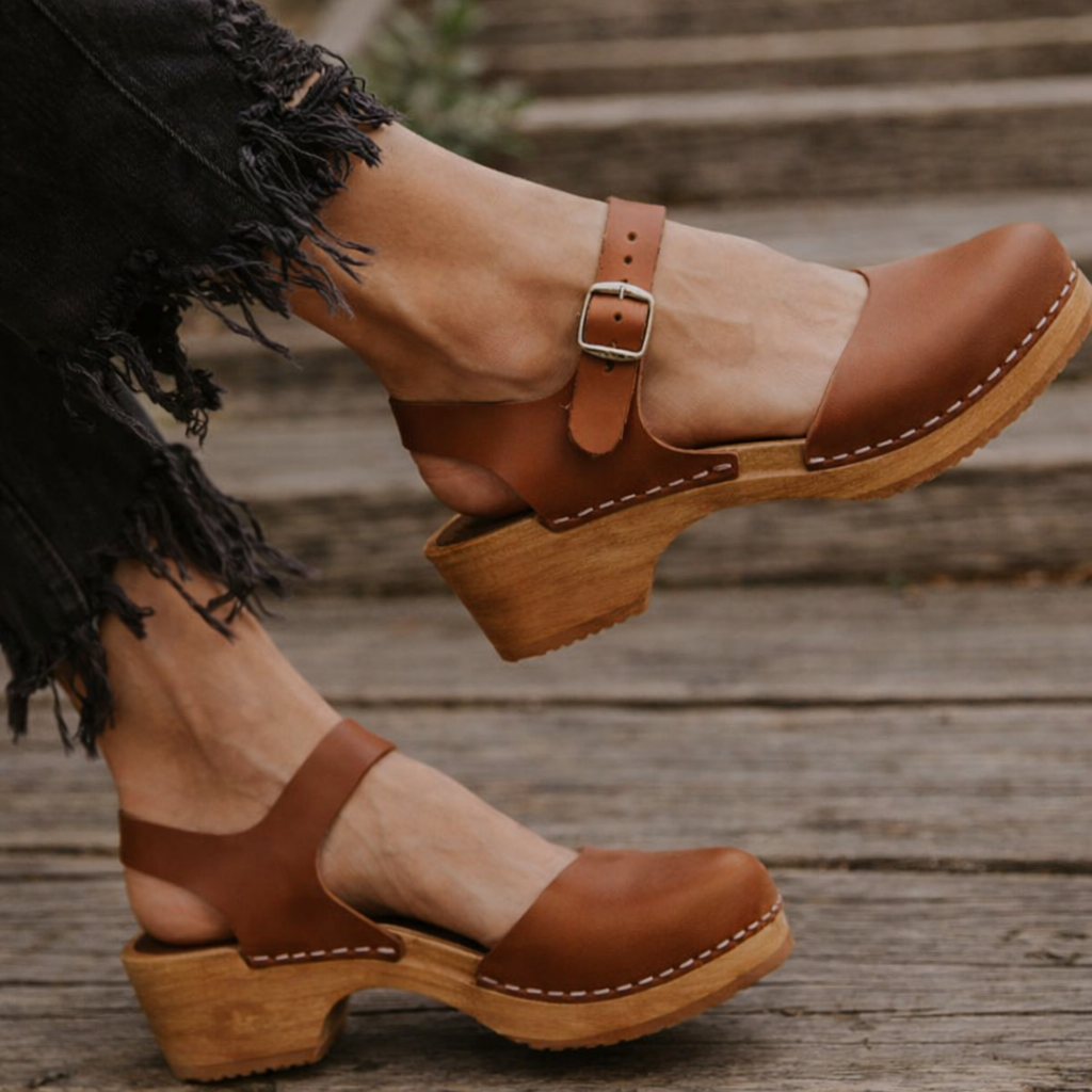 Elegantes sandalias de plataforma de Isabella Sol