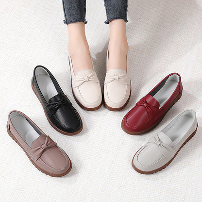 Elegante y confortable. Mocasines planos de piel Isabella Sol.