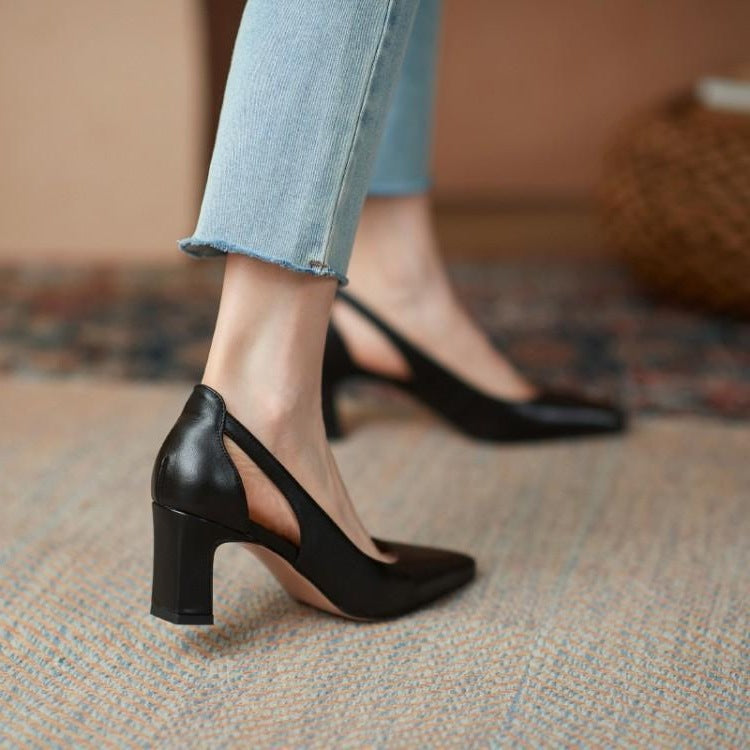 Elegantes zapatos de tacón ancho de Isabella Sol.
