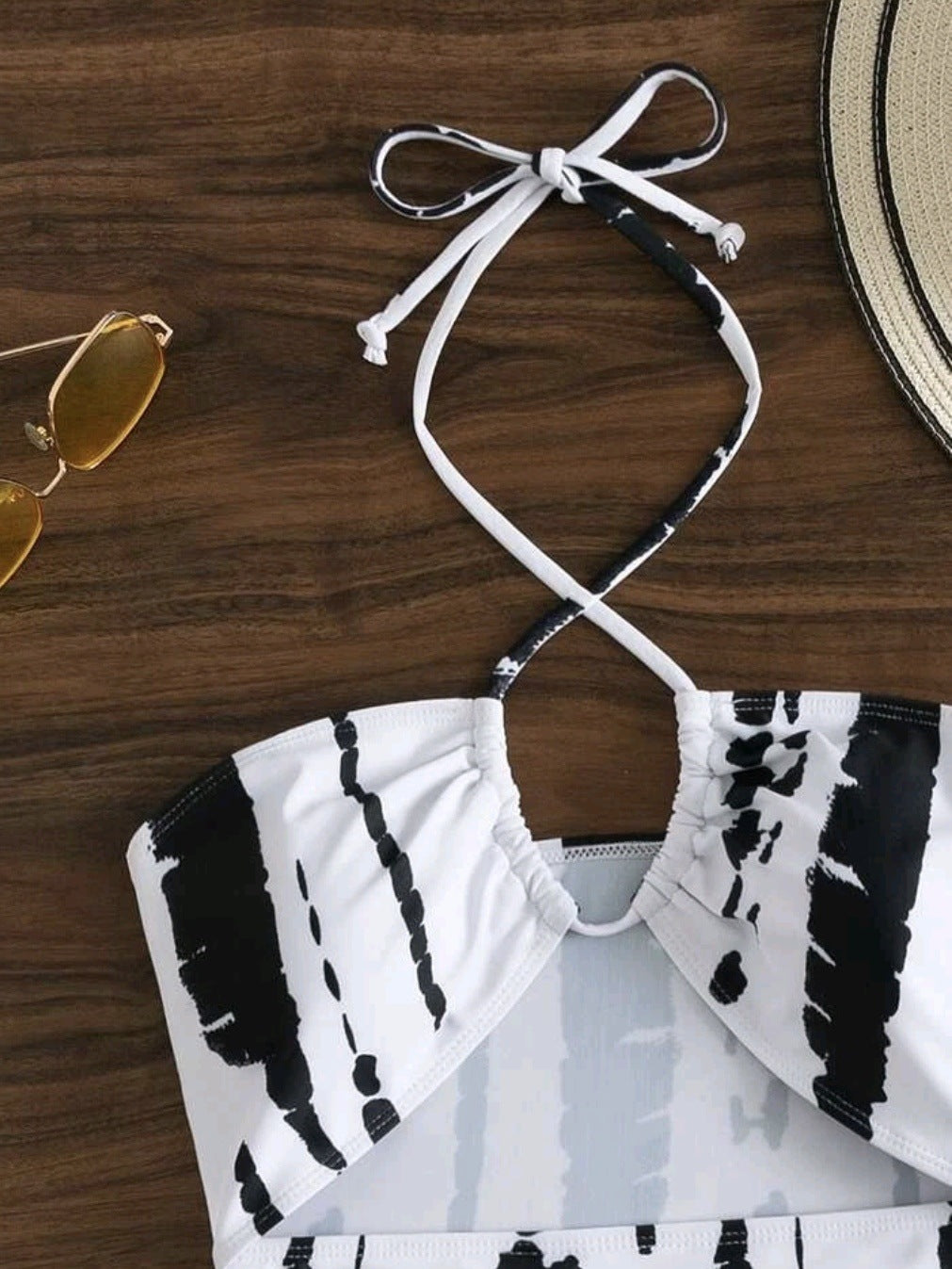 Conjunto de bikini elegante con aberturas, traje de baño Isabella Sol