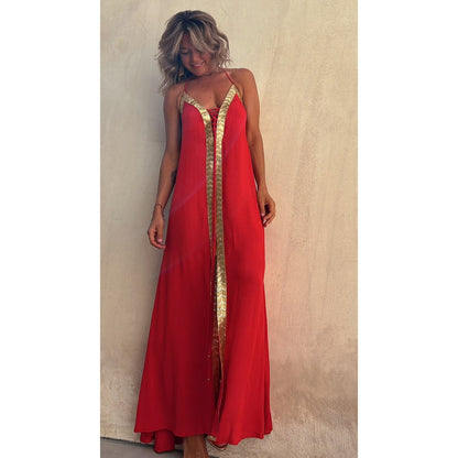 Elegante vestido halter con cordones de Isabella Sol
