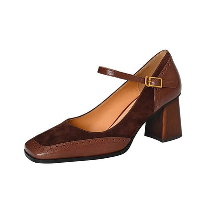 Elegantes tacones gruesos de punta cuadrada de Isabella Sol
