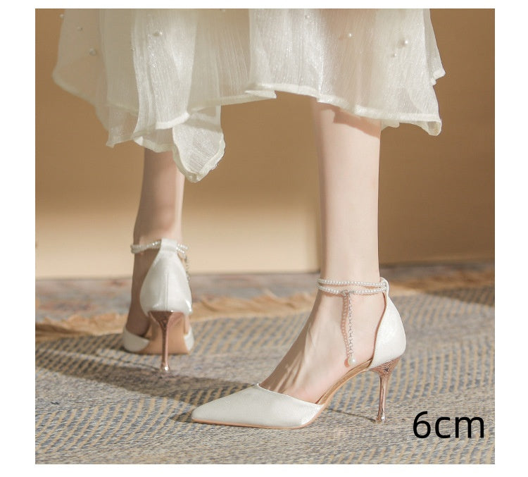 Elegantes sandalias de tacón de aguja con hebilla de Isabella Sol
