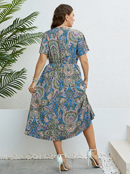 Vestido de verano con escote en V y estampado retro de Isabella Sol